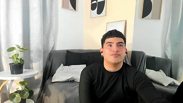 MatheoVelez online show from 01-25-25, 05:30