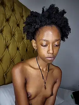 Snapshot of 02Boitybaby chatting on 02-21-25, 04:26 02Boitybaby online show from 02-21-25, 04:26