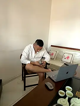 ShaoZian 1 online show from 10-27-25, 04:16