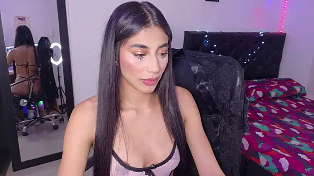 Snapshot of JulietaCheerr chatting on 01-17-26, 01:10 JulietaCheerr online show from 01-17-26, 01:10