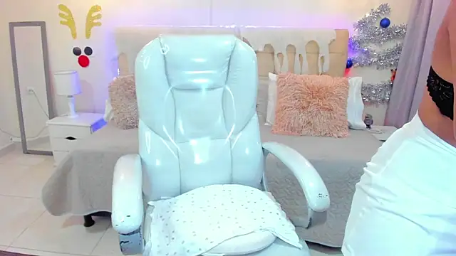 Snapshot of Redhot_chilipeppers chatting on 01-07-25, 09:25 Redhot chilipeppers online show from 01-07-25, 09:25