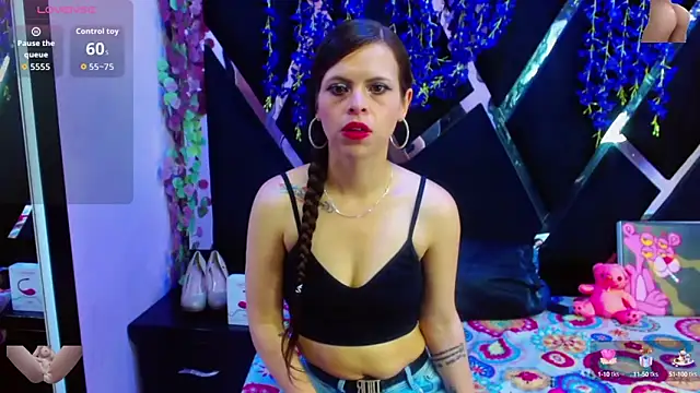 Snapshot of Mariana_Benett chatting on 09-14-25, 02:16 Mariana Benett online show from 09-14-25, 02:16