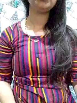Snapshot of Mahi_Baby25 chatting on 03-15-25, 04:32 Mahi Baby25 online show from 03-15-25, 04:32