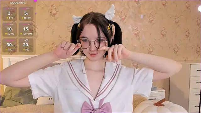 Snapshot of Nora_Failure chatting on 12-19-24, 04:34 Nora Failure online show from 12-19-24, 04:34