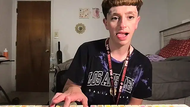 twentywithafelonyy online show from 09-25-25, 07:23