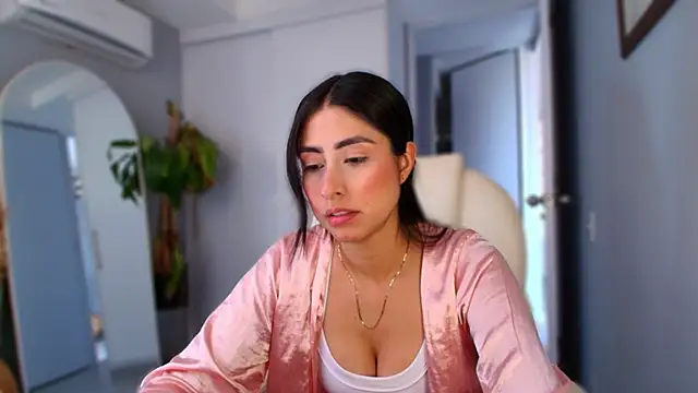 Snapshot of auroracaruso11 chatting on 10-07-25, 09:45 auroracaruso11 online show from 10-07-25, 09:45