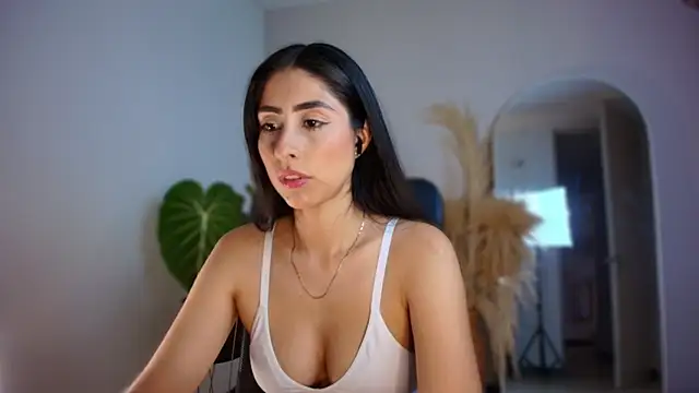 Snapshot of auroracaruso11 chatting on 11-26-25, 10:11 auroracaruso11 online show from 11-26-25, 10:11