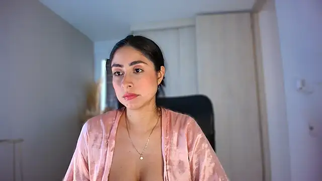 auroracaruso11 online show from 07-15-26, 06:46