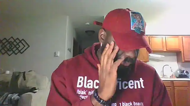 Snapshot of Stayinalive1992 chatting on 12-14-24, 06:56 Stayinalive1992 online show from 12-14-24, 06:56