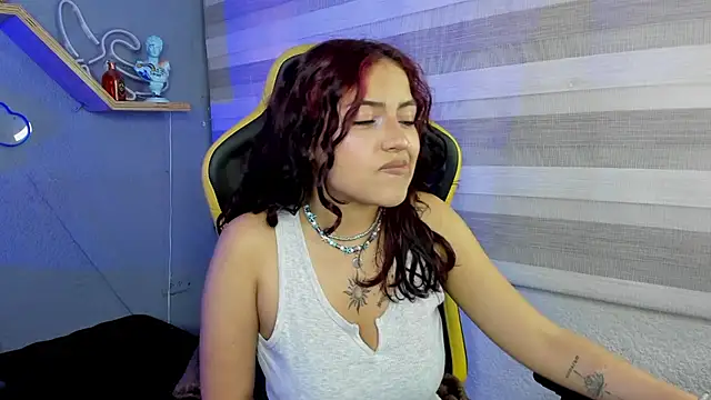 Liittleluaa  online show from 01-19-25, 04:57