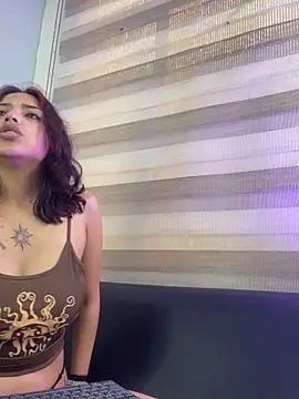 Liittleluaa  online show from 03-01-25, 03:38