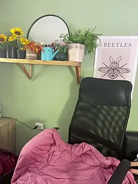 Liittleluaa  online show from 03-11-25, 11:55
