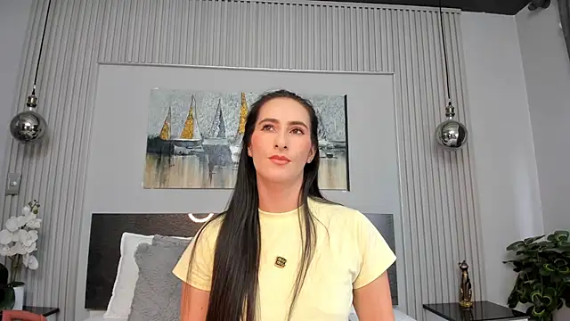 SaraGomez1 online show from 06-03-26, 02:33