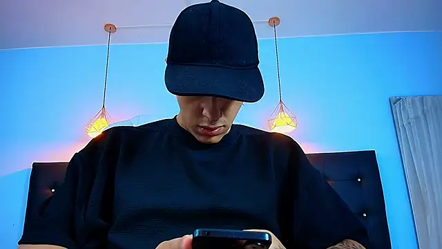 Lobo 17  online show from 01-31-25, 04:14