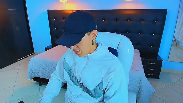 Lobo 17  online show from 02-04-25, 04:26