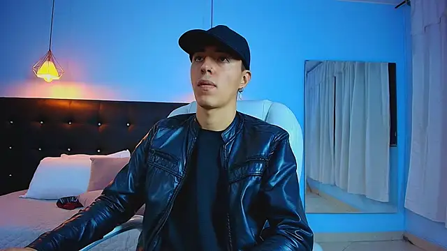 Lobo 17  online show from 02-05-25, 07:18