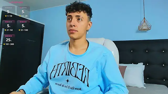 Lobo 17  online show from 02-12-25, 03:51