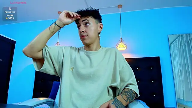 Lobo 17  online show from 02-15-25, 04:03