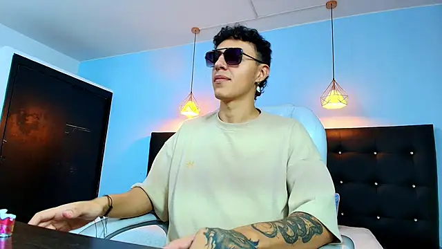 Lobo 17  online show from 02-26-25, 04:14