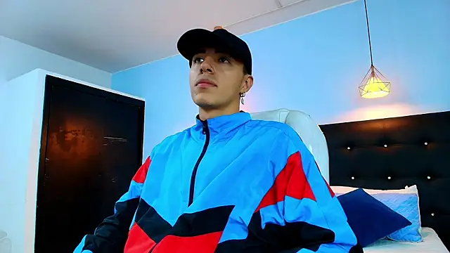 Lobo 17  online show from 02-28-25, 04:21