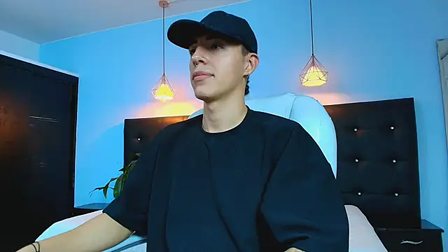 Lobo 17  online show from 03-07-25, 03:19