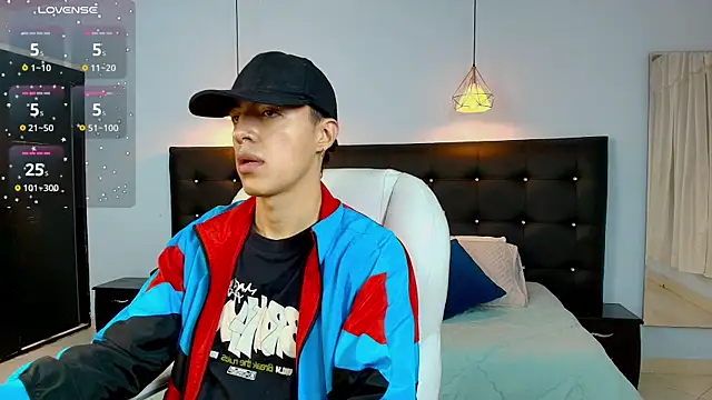 Lobo 17  online show from 03-14-25, 03:59