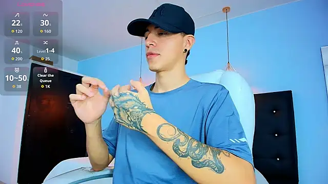 Lobo 17  online show from 09-18-25, 03:41