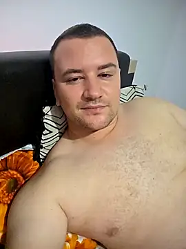 KarlosCarutox online show from 10-07-25, 07:44