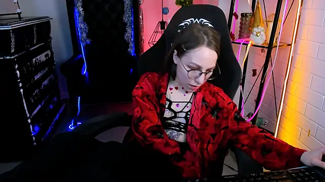 AphexQueen online show from 12-15-24, 09:20