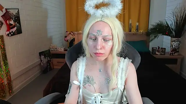 AphexQueen online show from 12-23-24, 04:28