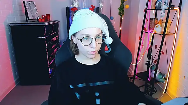 AphexQueen online show from 12-25-24, 06:19