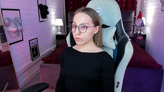 AphexQueen online show from 02-05-25, 01:11