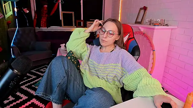 AphexQueen online show from 02-19-25, 07:16