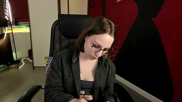 AphexQueen online show from 03-08-25, 04:06