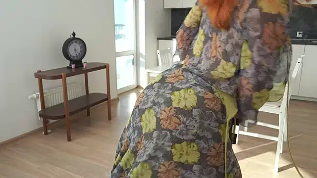 Snapshot of EsmaCrumbley chatting on 10-06-25, 04:43 EsmaCrumbley online show from 10-06-25, 04:43