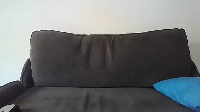 Snapshot of naturiste974 chatting on 12-16-25, 08:19 naturiste974 online show from 12-16-25, 08:19