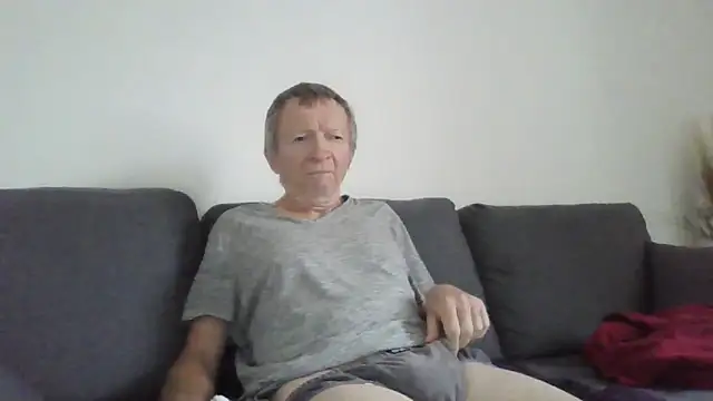 naturiste974 online show from 05-18-26, 05:57