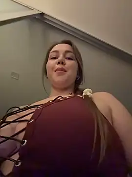 Snapshot of AnnabelleKelly chatting on 05-27-26, 04:26 AnnabelleKelly online show from 05-27-26, 04:26