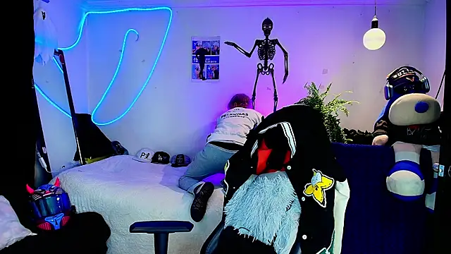 twink sebas  online show from 11-04-25, 03:38