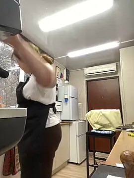 cinnabon  online show from 01-19-25, 01:22