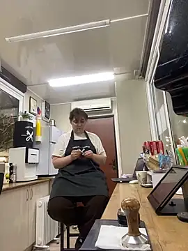 cinnabon  online show from 02-23-25, 04:24