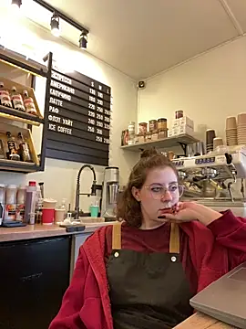 Snapshot of cinnabon_ chatting on 05-29-26, 01:53 cinnabon online show from 05-29-26, 01:53