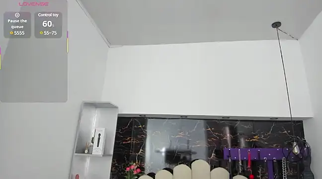 Snapshot of Kathia_Armstrong chatting on 02-08-25, 01:44 Kathia Armstrong online show from 02-08-25, 01:44