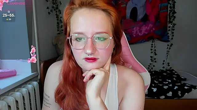 Snapshot of KrisTyBooBsin chatting on 10-21-25, 02:07 KrisTyBooBsin online show from 10-21-25, 02:07