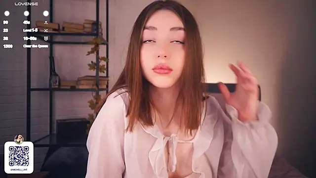 LindaFarmer online show from 02-19-25, 04:12