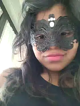 Snapshot of Bella_Luna18 chatting on 12-25-24, 08:07 Bella Luna18 online show from 12-25-24, 08:07