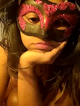 Snapshot of Bella_Luna18 chatting on 03-07-25, 06:00 Bella Luna18 online show from 03-07-25, 06:00