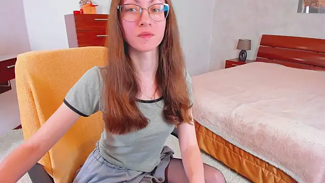 Snapshot of Pantyhose_Mila chatting on 04-30-26, 08:04 Pantyhose Mila online show from 04-30-26, 08:04