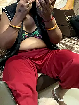 Snapshot of Tameesh_sexy_mistress chatting on 10-13-25, 05:24 Tameesh sexy mistress online show from 10-13-25, 05:24