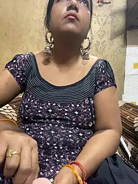 Snapshot of Tameesh_sexy_mistress chatting on 11-18-25, 03:49 Tameesh sexy mistress online show from 11-18-25, 03:49